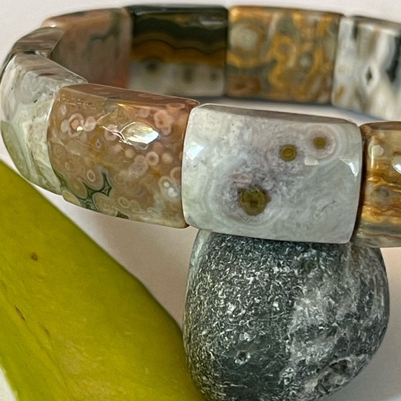 Natural Ocean Jasper Bracelet 8th Vein Ocean Jasper Stretchy Bracelet Gemstone - Picture 6 of 8